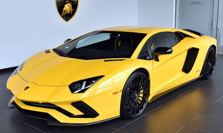 2018 LAMBORGHINI AVENTADOR S COUPE - Long Island Exotic Cars