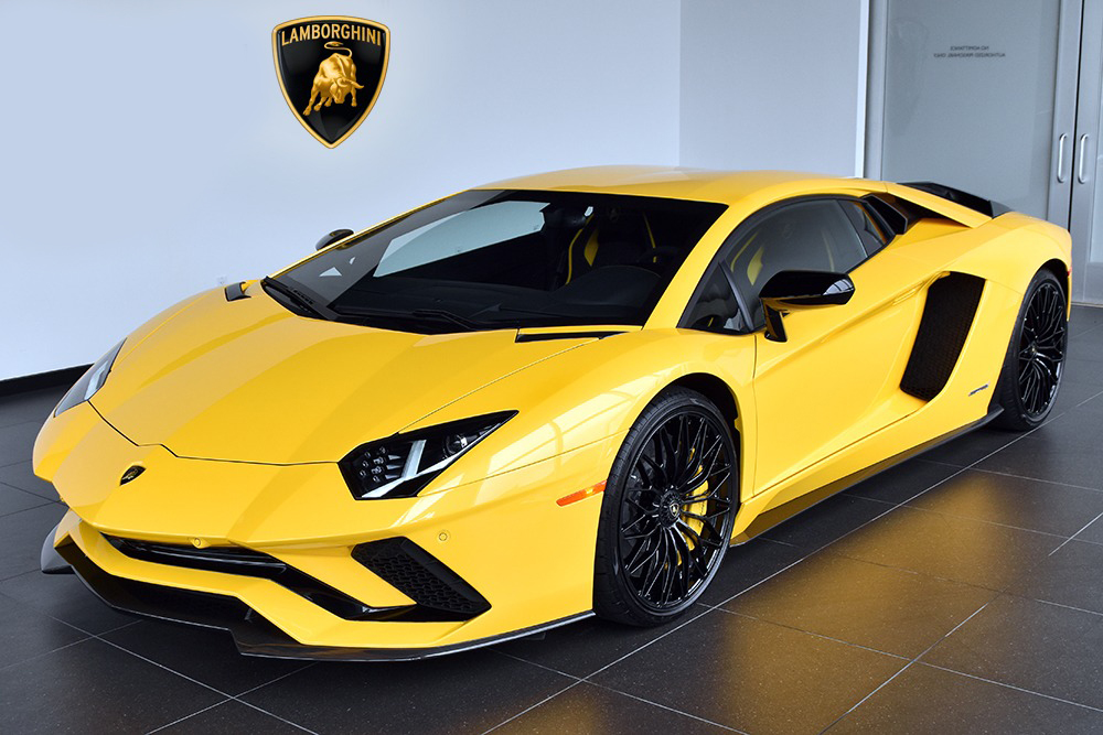 2018 LAMBORGHINI AVENTADOR S COUPE - Long Island Exotic Cars